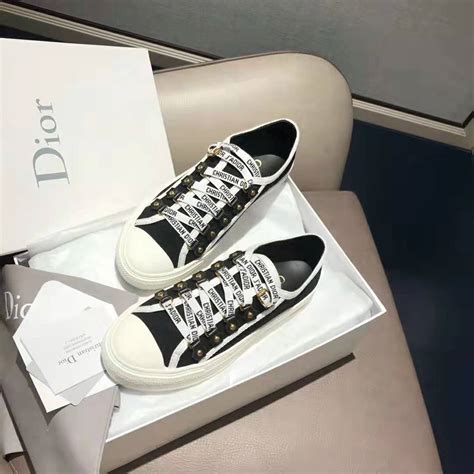 dior black sneakers women.